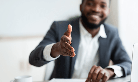 CompanyViene Recrutement - Poignée de main